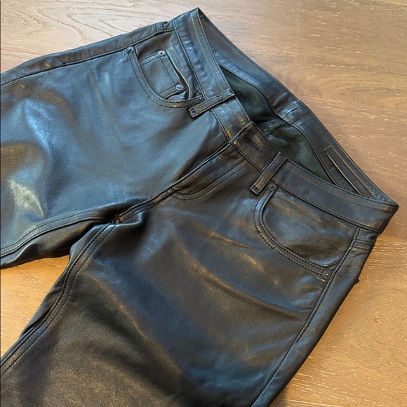 Rag & Bone Leather Pants Womens Size 26 Black Cuffed Hem Mid Rise - Picture 4 of 10